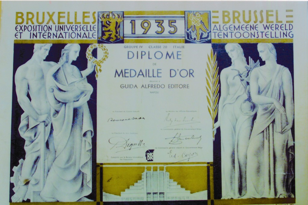 La "Medaglia d'oro" per meriti editoriali, conquistata alla Prima Fiera Internazionale del Libro di Bruxelles (1935)